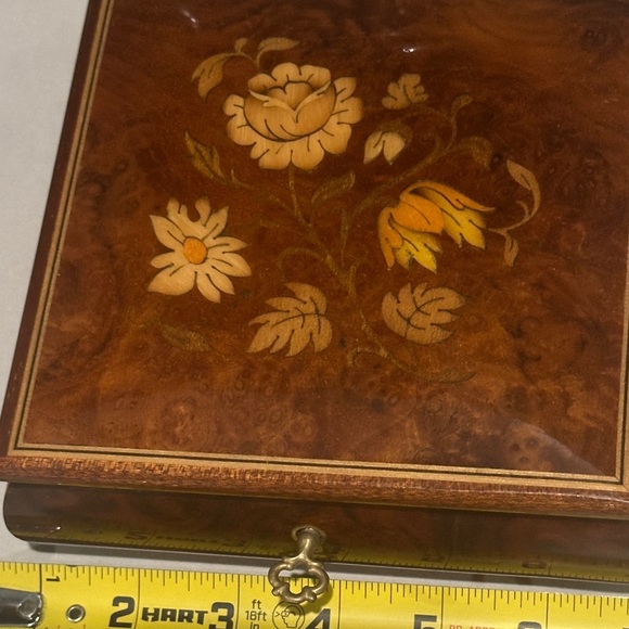 Jewelry Boxes - Picture 2 of 12